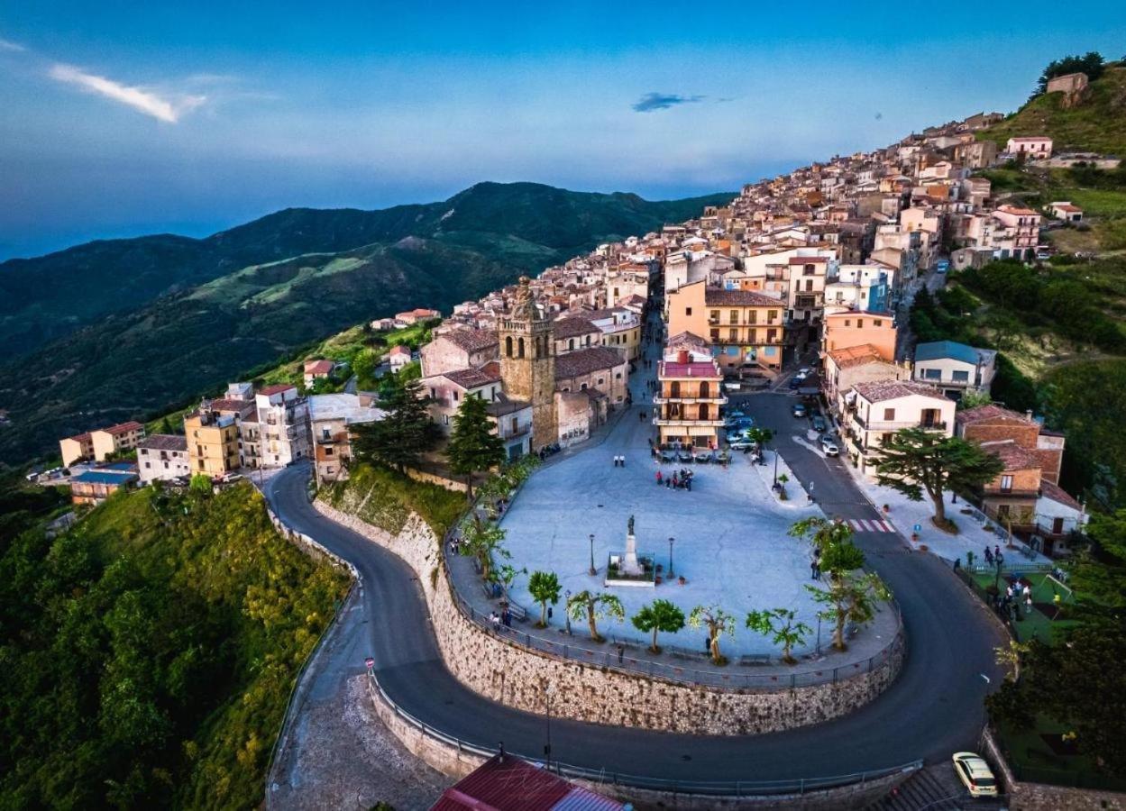 Antico Borgo Buonanotte 호텔 San Mauro Castelverde 외부 사진